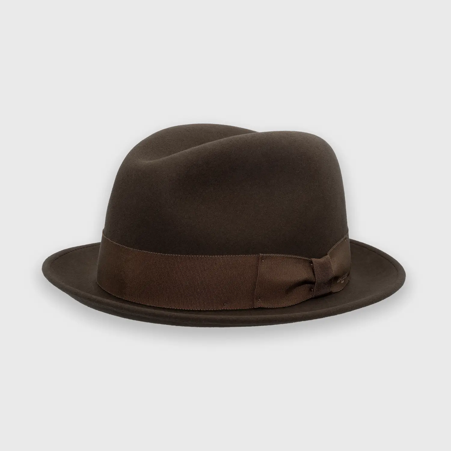 Hoed met furfelt feal in mokka kleur van het merk Bailey op de webshop van Harbor of men getilt.