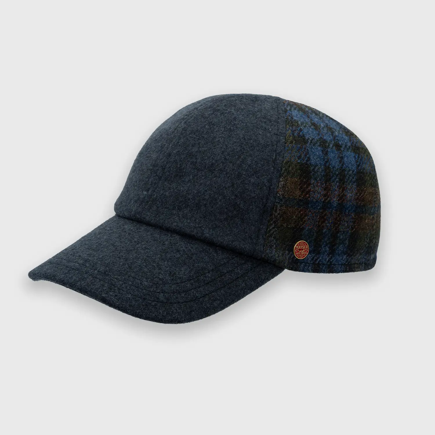 Pet in wol blauw groenige kleur van het merk Mayser op de webshop van Harbor of men zijkant.