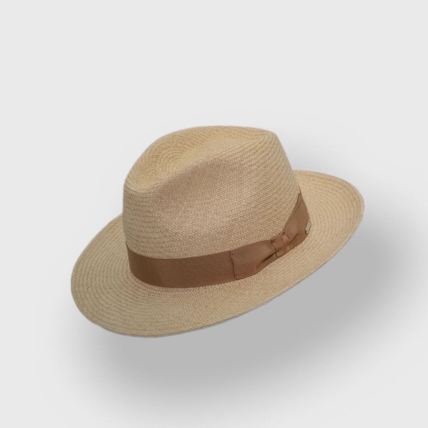Chapeau panama The don à ruban caramel, Fernandez y Roche, incliné