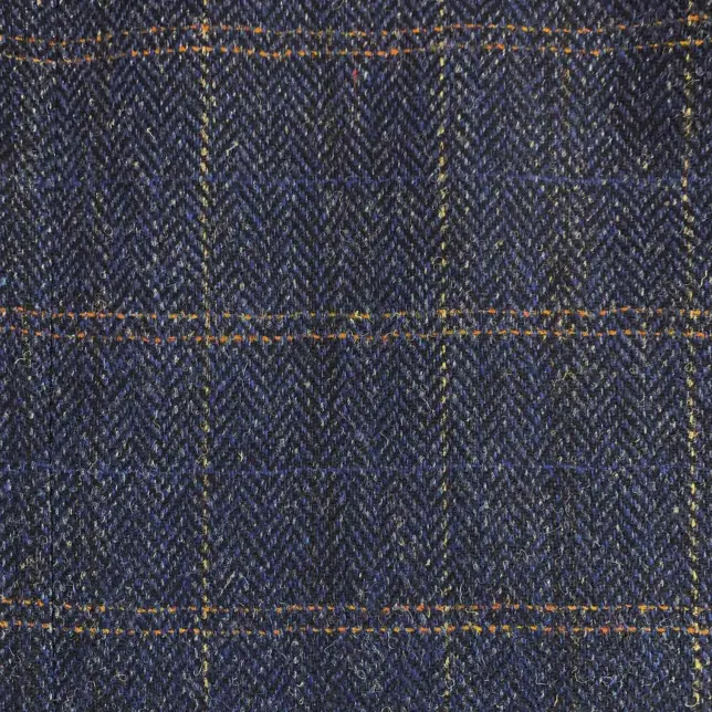 Gilet en Harris tweed bleu foncé à chevrons et fine rayure, de la marque Wellington of Bilmore, sur la boutique Harbor of Men.